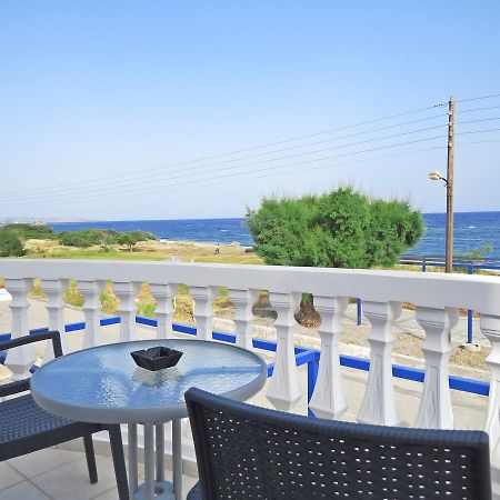 Loukas Beach Rooms Киотари Екстериор снимка