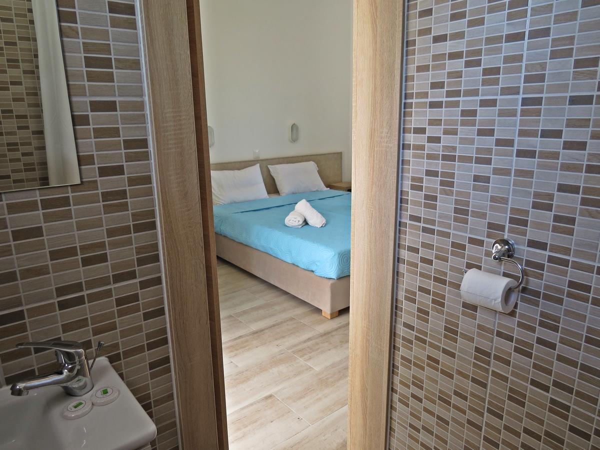 Loukas Beach Rooms Киотари Екстериор снимка