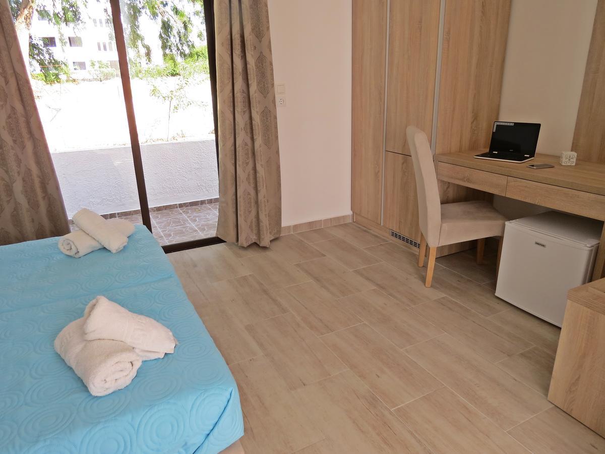 Loukas Beach Rooms Киотари Екстериор снимка