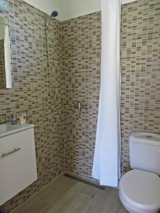 Loukas Beach Rooms Киотари Екстериор снимка