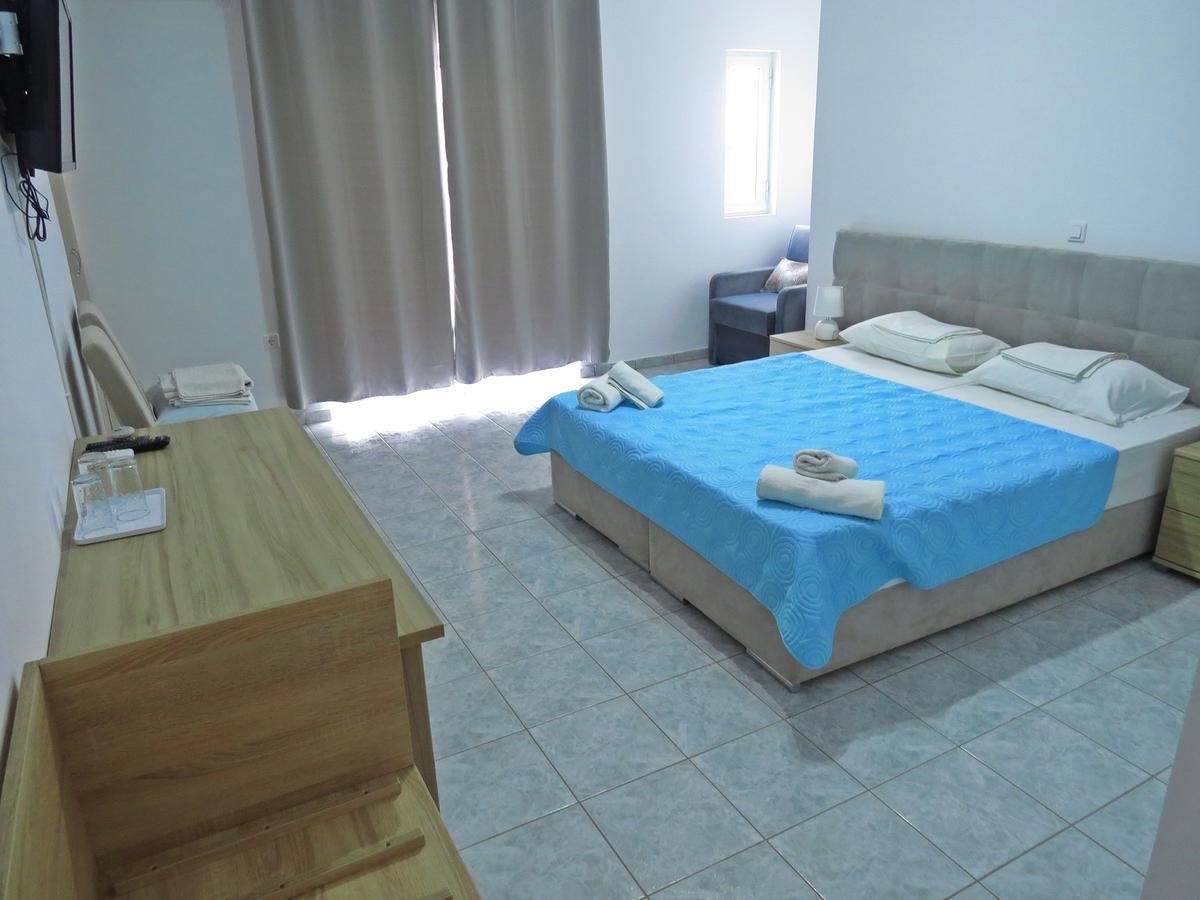 Loukas Beach Rooms Киотари Стая снимка