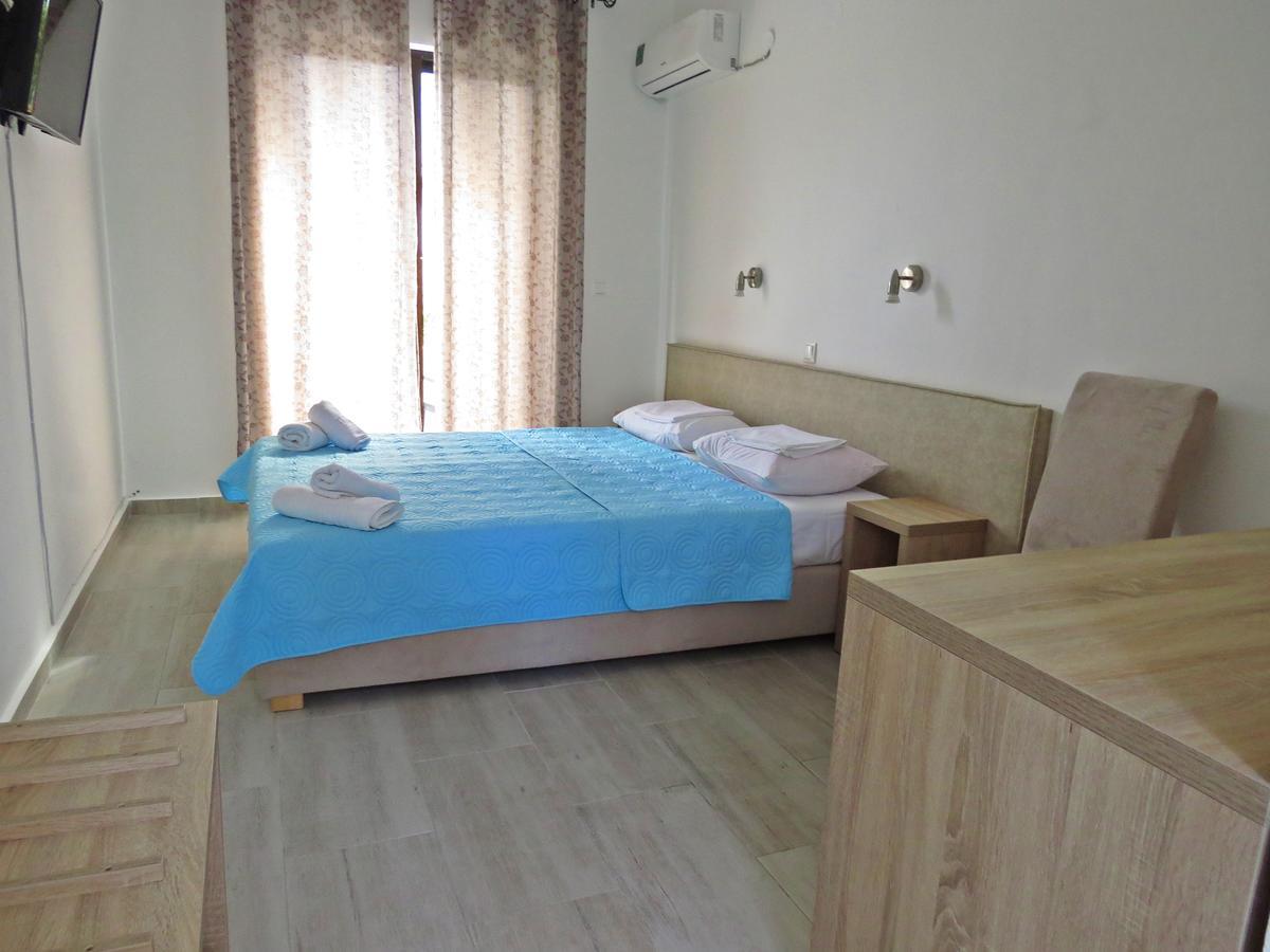 Loukas Beach Rooms Киотари Стая снимка