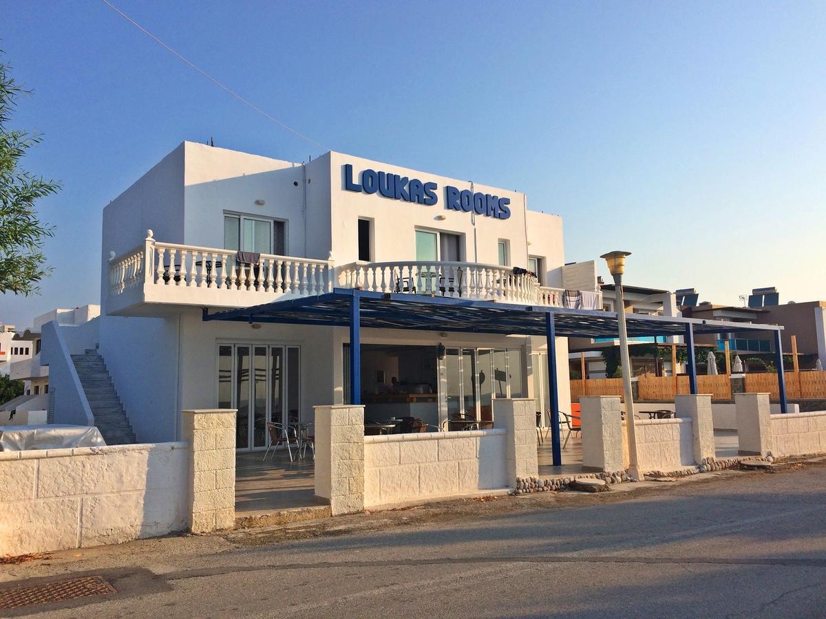 Loukas Beach Rooms Киотари Екстериор снимка